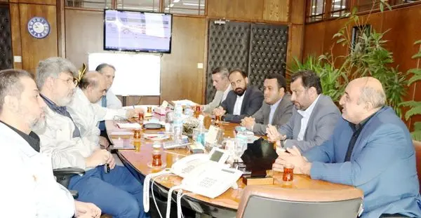 دیدار عیسی فرهادی با مدیران عامل شرکت های خودروساز کشور