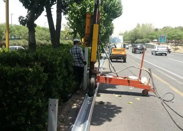 نقاط حادثه خیز بزرگراه شهید چمران ایمن سازی شد

