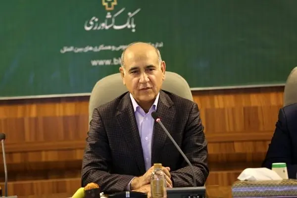 کمک به توسعه کشت گلخانه ای اولویت پرداخت تسهیلات در بانک کشاورزی است
