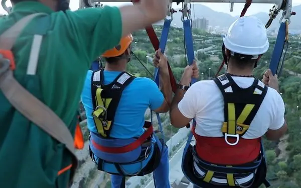 تجربه هیجان در بزرگترین پل معلق کشوربا افتتاح بانچی جامپینگ