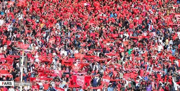 اجرای قانون 90 به 10 در بازی تراکتور و پرسپولیس