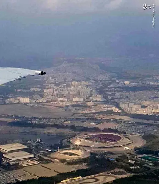 استادیوم آزادی از پنجره هواپیما+عکس