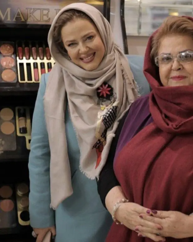 تیپ و ظاهر جدید بهاره رهنما در کنار مادرش+عکس
