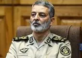پرچم و نشان فداکاری به دانشگاه افسری امام علی(ع) ارتش اهدا می‌شود