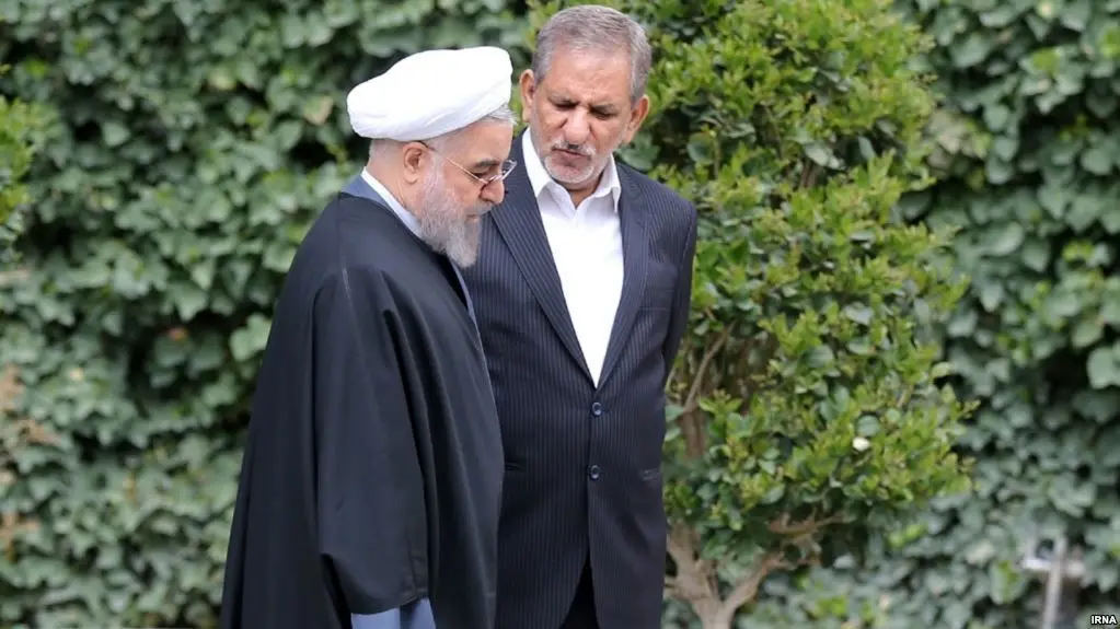 استقبال دختر قزاق از روحانی +تصاویر