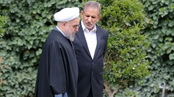 استقبال دختر قزاق از روحانی +تصاویر