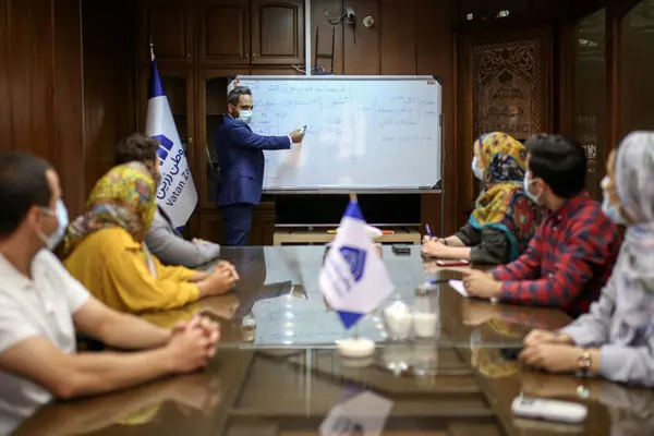 ۹ دلیل برای کار در شرکتهای بزرگ