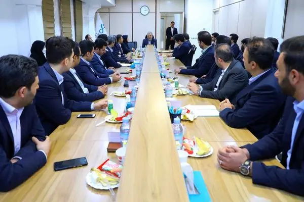 برگزاری مراسم بزرگداشت روز معلم در بانک دی

