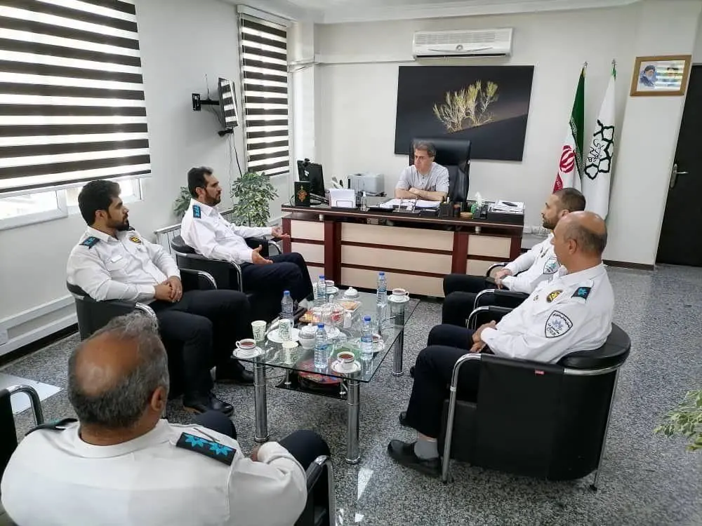 نشست هم اندیشی معاونت امور اجتماعی و فرهنگی شهرداری منطقه یک با ستاد مرکزی معاینه فنی ساختمان کشور برگزار شد.

