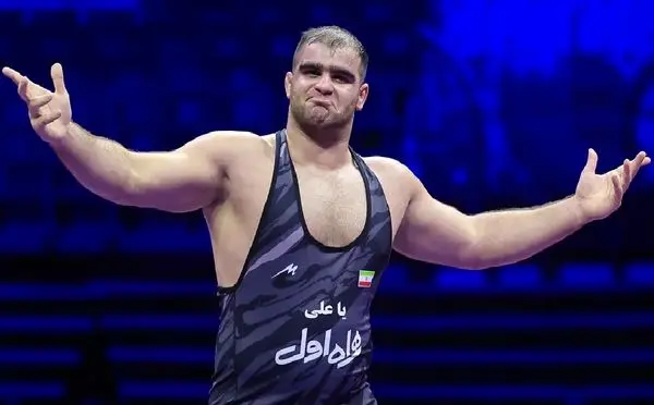 امین میرزازاده به مدال طلا رسید