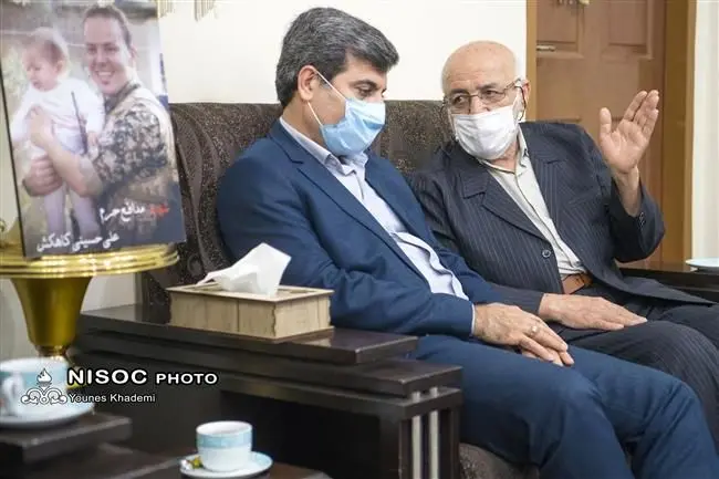 دیدار مدیرعامل شرکت ملی مناطق نفتخیز جنوب با خانوده شهید همکار مدافع حرم
