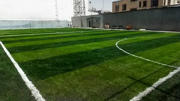بازسازی و احداث زمین های چمن مصنوعی شمال شرق تهران