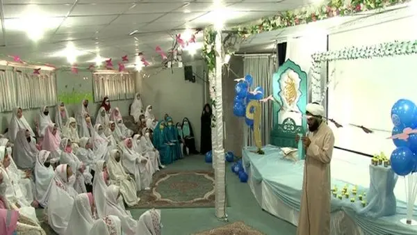  ۶۰ دانش آموز دختر ۹ ساله قمی در مسجد مقدس جمکران رسیدن به سن تکلیف خود را جشن گرفتند