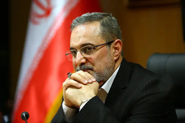 تریبون آزاد با عنوان" رو در رو با وزیر آموزش و پرورش" 