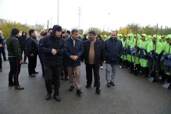 آمادگی شهرداری منطقه 15 برای نخستین بارش برف پاییزی