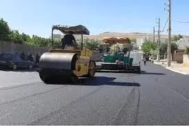 آسفالت گرم 98 کیلومتر از راه های شریانی شهرستان اردستان