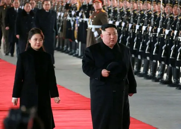 سفر محرمانه رهبر کره شمالی و همسرش به چین + عکس