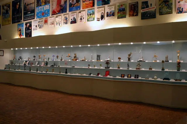 
سند سینما تدوین می‌شود؟
