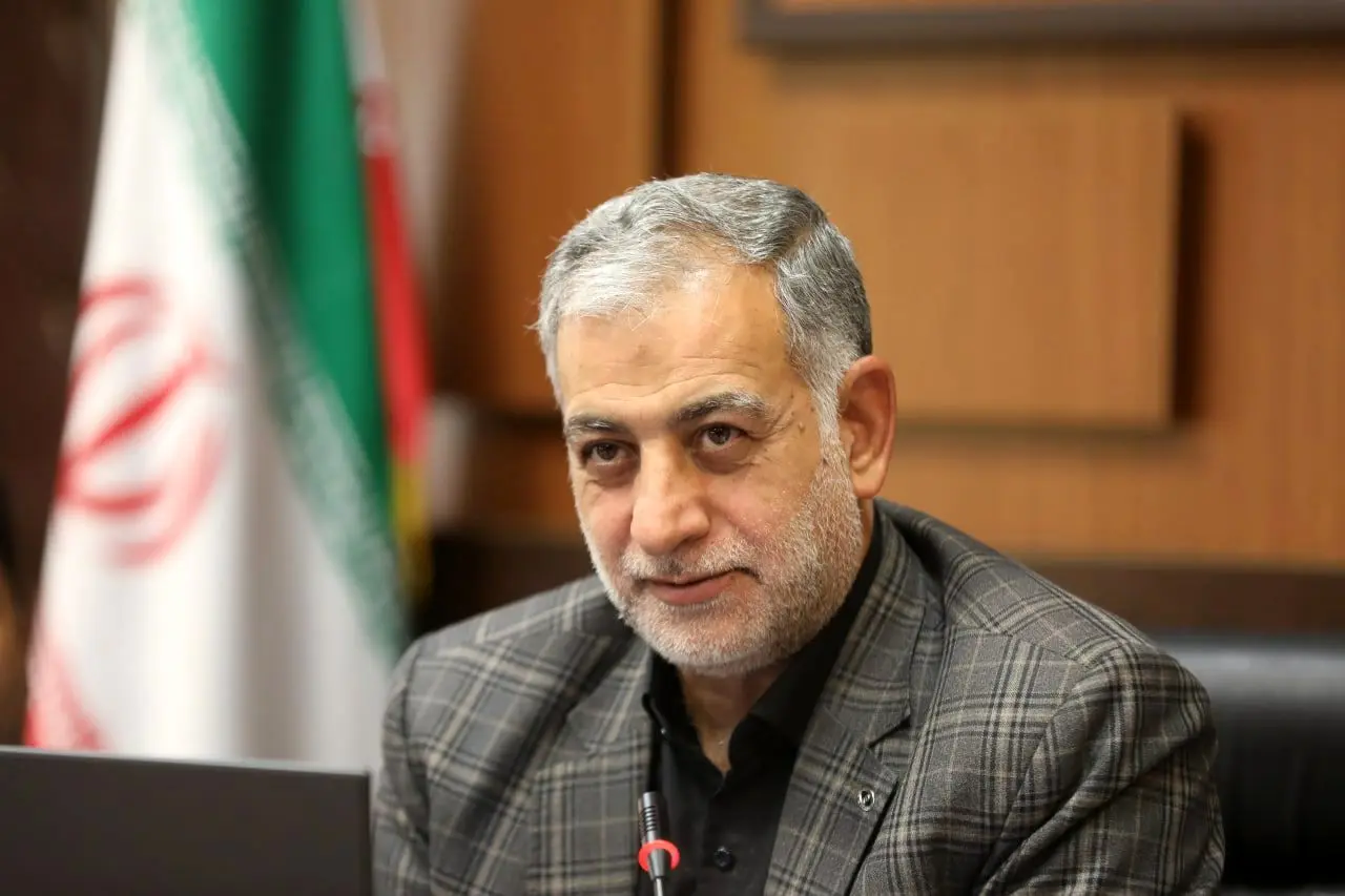 معارضین برق و لوله انتقال گاز پروژه میدان امام حسین(ع) کاملا رفع شده است