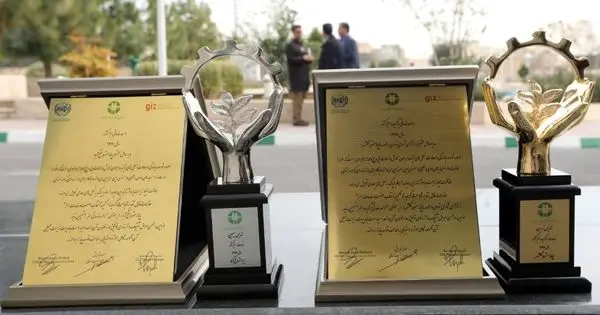 شرکت بهره برداری متروی تهران و حومه برای اولین بار موفق به دریافت تندیس زرین شد
