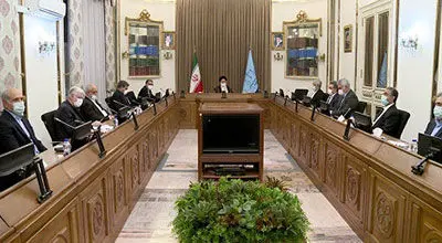 مبداء عمده تخلفات بانک ها، خارج از نظام بانکی است