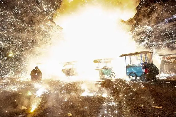 انفجار در یک جشن زیبا/عکس