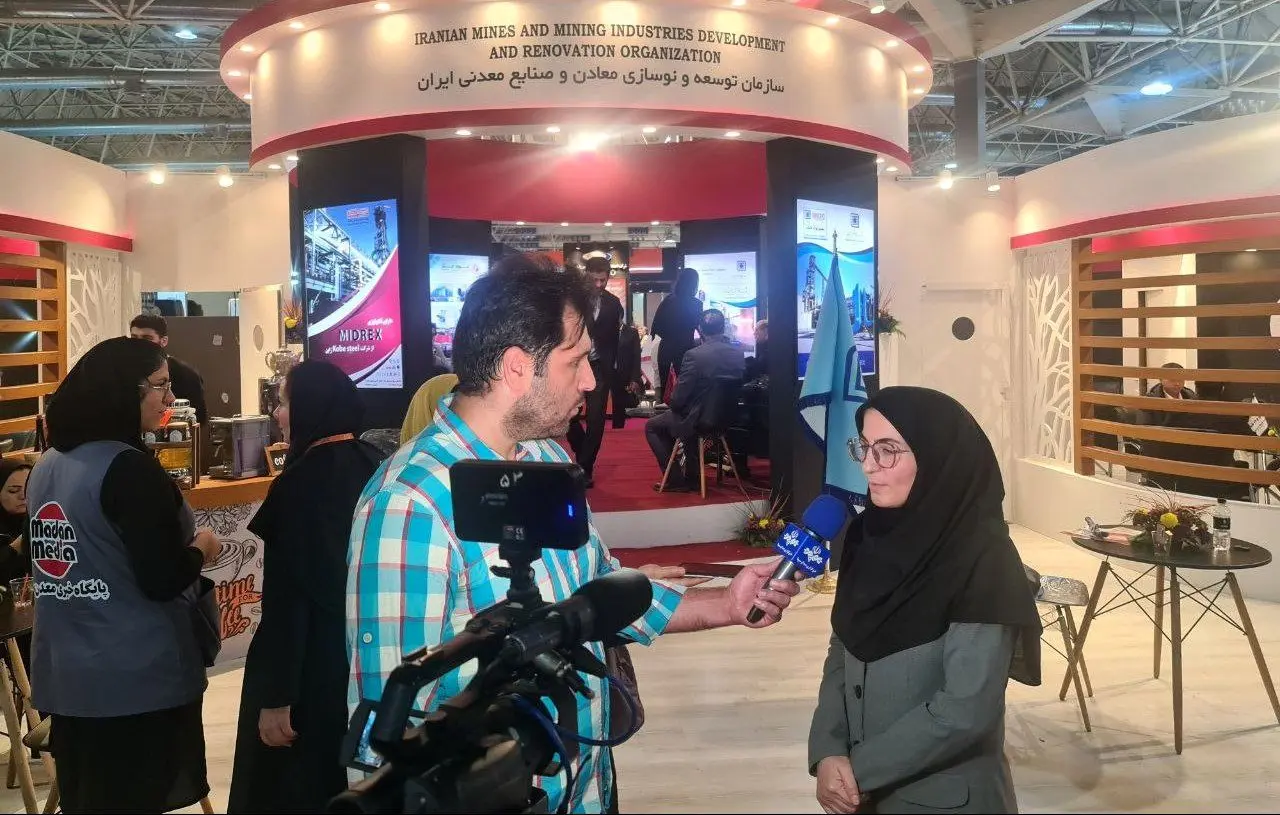  ۸۰ دستگاه لوکوموتیو توسط شرکت های معدن وصنایع معدنی با راهبری ایمیدروثبت سفارش شد/ امضای تفاهم نامه بین وزارت خانه های صمت و نیرو