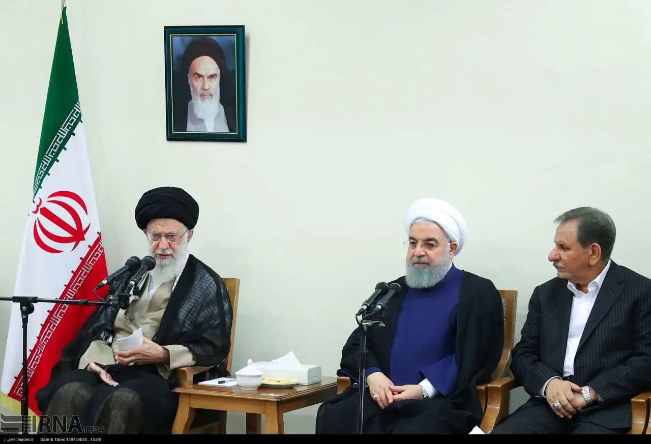 تنگناهای کشور و تداوم حمایت رهبری از دولت