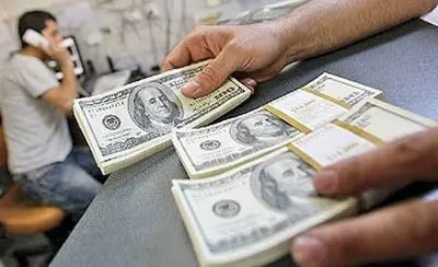 دلالان تلفنی ارز دستگیر شدند
