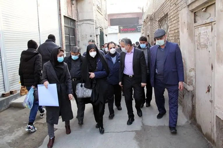 بازدید میدانی اعضاء کمیته خدمات و زیرساخت ستاد بازآفرینی از بازار تهران

