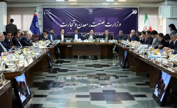 فعالیت‌های معدنی می‌تواند جایگزین درآمد نفتی شود