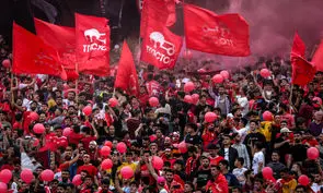 برگزاری دیدار تراکتور و پرسپولیس در ورزشگاه یادگار امام تبریز