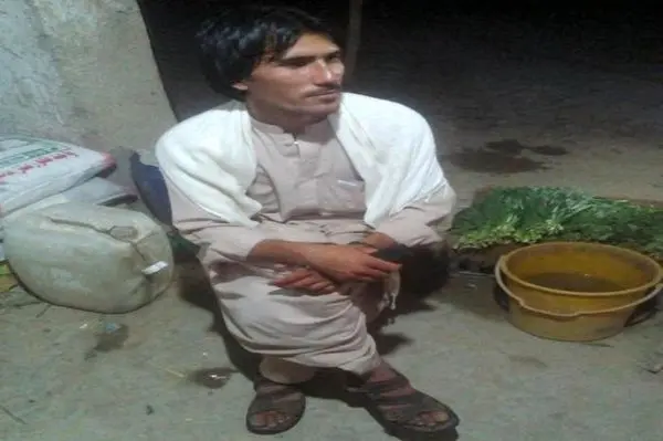 پدر و مادر بی رحم چشمان پسرشان را از حدقه در آوردند+عکس