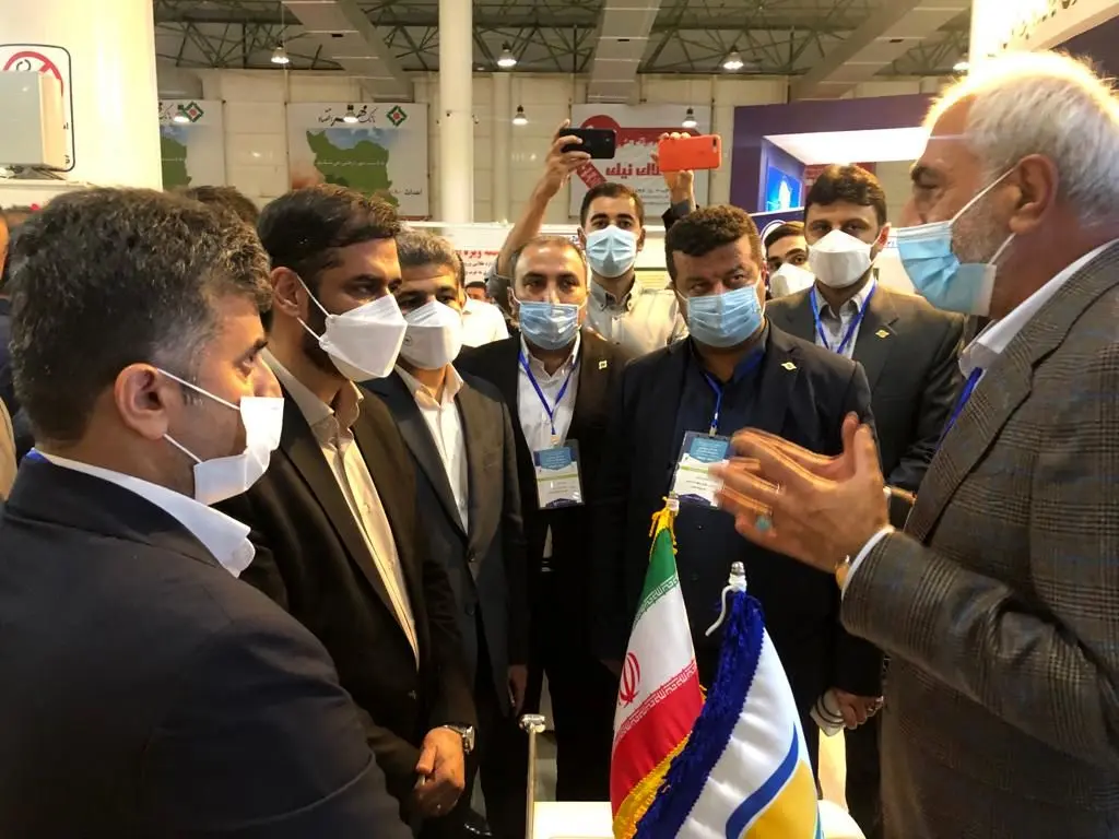 حضور دکتر سعید محمد در غرفه منطقه آزاد انزلی

