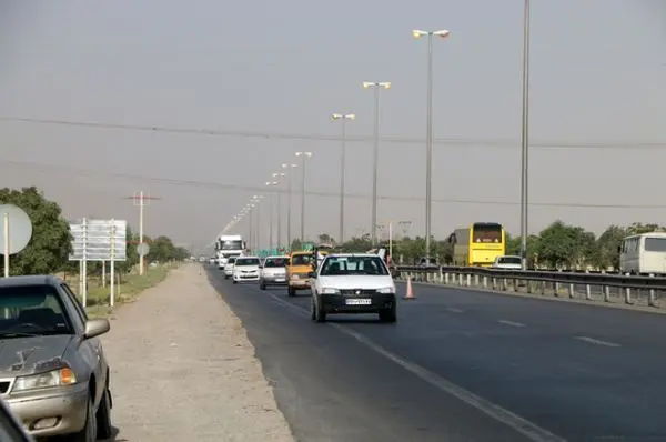 ایمن سازی 32 کیلومتر از راههای شهرستان زرندیه در اسفند ماه سال 1399
