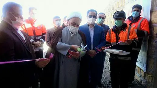 پل کوت آباد شهرستان کمیجان با اعتباری بالغ بر 7/ 1 میلیارد ریال افتتاح شد.

