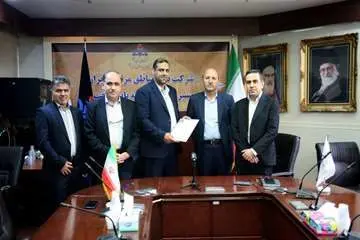امضای قرارداد بین شرکت نفت مناطق مرکزی ایران با یک شرکت دانش بنیان داخلی