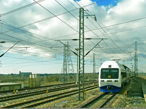 افزایش سرویس‌دهی خط ۵ مترو برای مسابقه فوتبال پرسپولیس و آلومینیوم اراک

