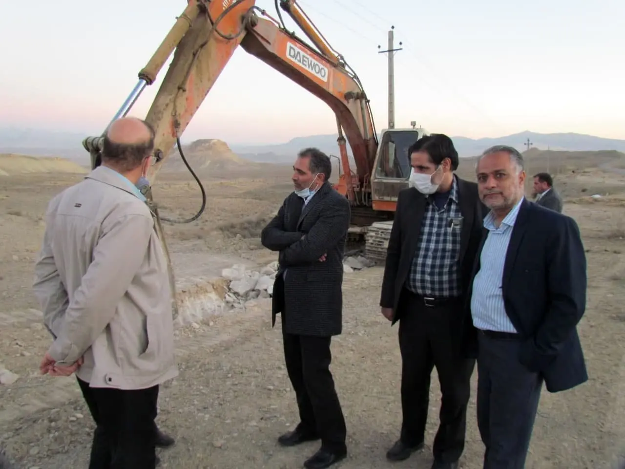 بازدید مدیر مخابرات منطقه مرکزی از روند اجرای پروژه فیبر نوری خورهه به محلات

