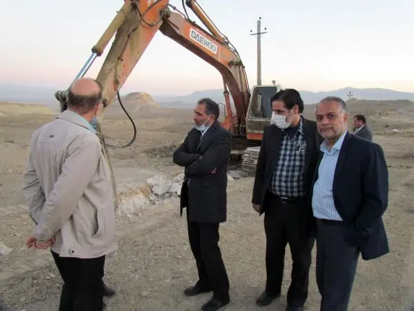 بازدید مدیر مخابرات منطقه مرکزی از روند اجرای پروژه فیبر نوری خورهه به محلات