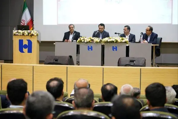 شرط لازم و کافی سلامت شعب جذب منابع و سودآوری است

