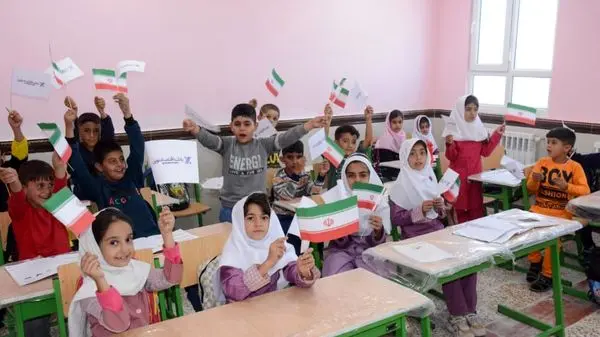 مدرسه بانک اقتصادنوین در روستای نائب کندی ماکو افتتاح شد