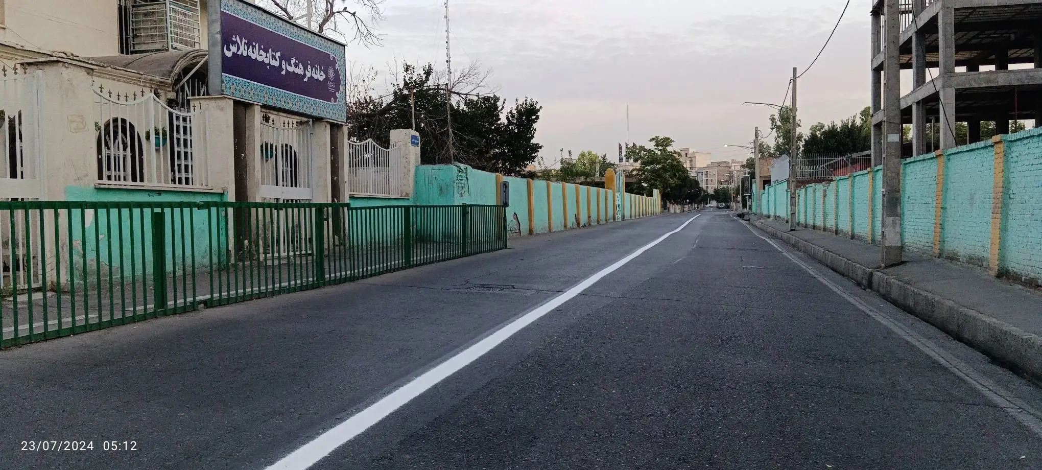 ارتقای ایمنی ترافیکی ۱۰ کیلومتر از معابر منطقه ۱۹ با اجرای خط کشی ممتد و منقطع محوری

