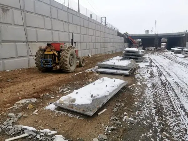 آغاز عملیات اجرایی احداث ادامه خط لوله انتقال آب سد کمال صالح در مسیر زیرگذر تقاطع غیرهمسطح میدان امام حسین (ع)