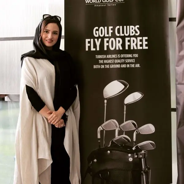 «گلاره عباسی» در کنار پدر و مادرش+عکس