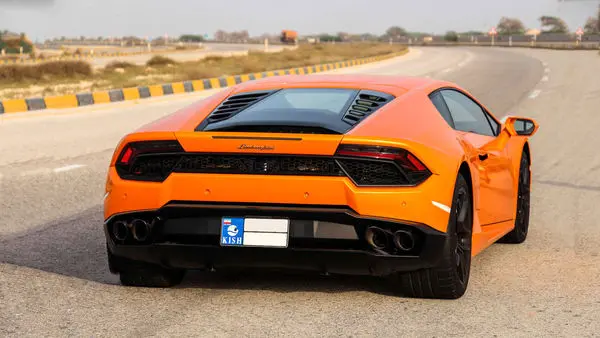 اجاره لامبورگینی در کیش روزانه ۴۰ میلیون ناقابل!