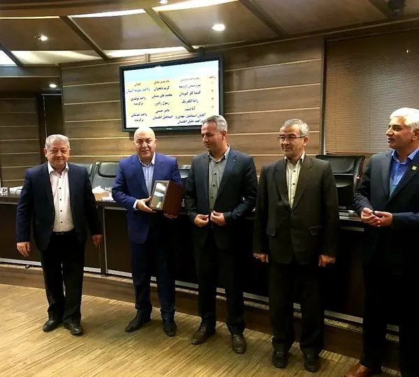 انتخاب پتروشیمی ارومیه به عنوان واحد نمونه تولیدی و خدماتی  

