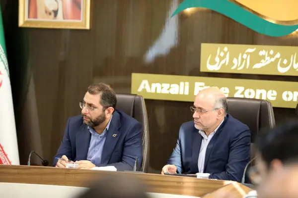 بررسی راهکارهای عملیاتی سازی توافقات سفر به فدراسیون روسیه با حضور مدیران اقتصادی استان گیلان

