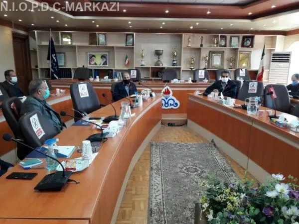 مدیر شرکت ملی پخش فراورده های نفتی منطقه استان مرکزی، با مدیران و مالکان جایگاه های عرضه سوخت استان تشکیل جلسه داد 

