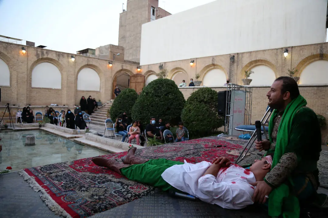 عرضه فرهنگ و هنر تهرانی در عمارت کاظمی 

